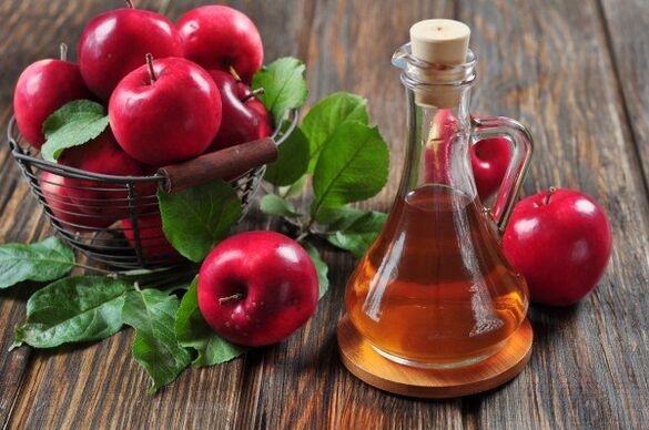 Apple cider vinegar is great for relieving osteoarthritis pain in an inflamed knee joint. 